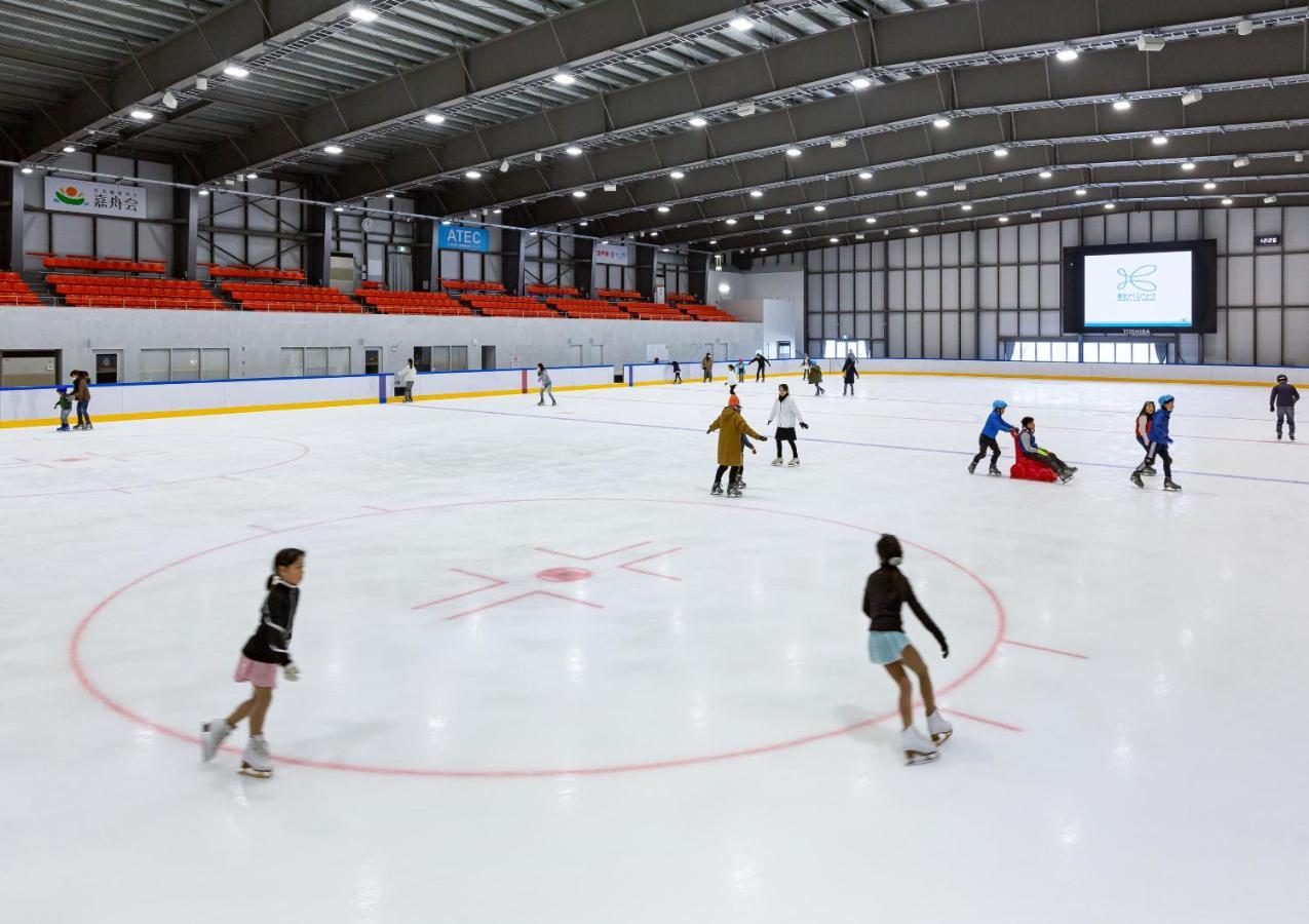 איזומי-סנו Omo Kansai Airport By Hoshino Resorts מראה חיצוני תמונה The Ice Arena Wales