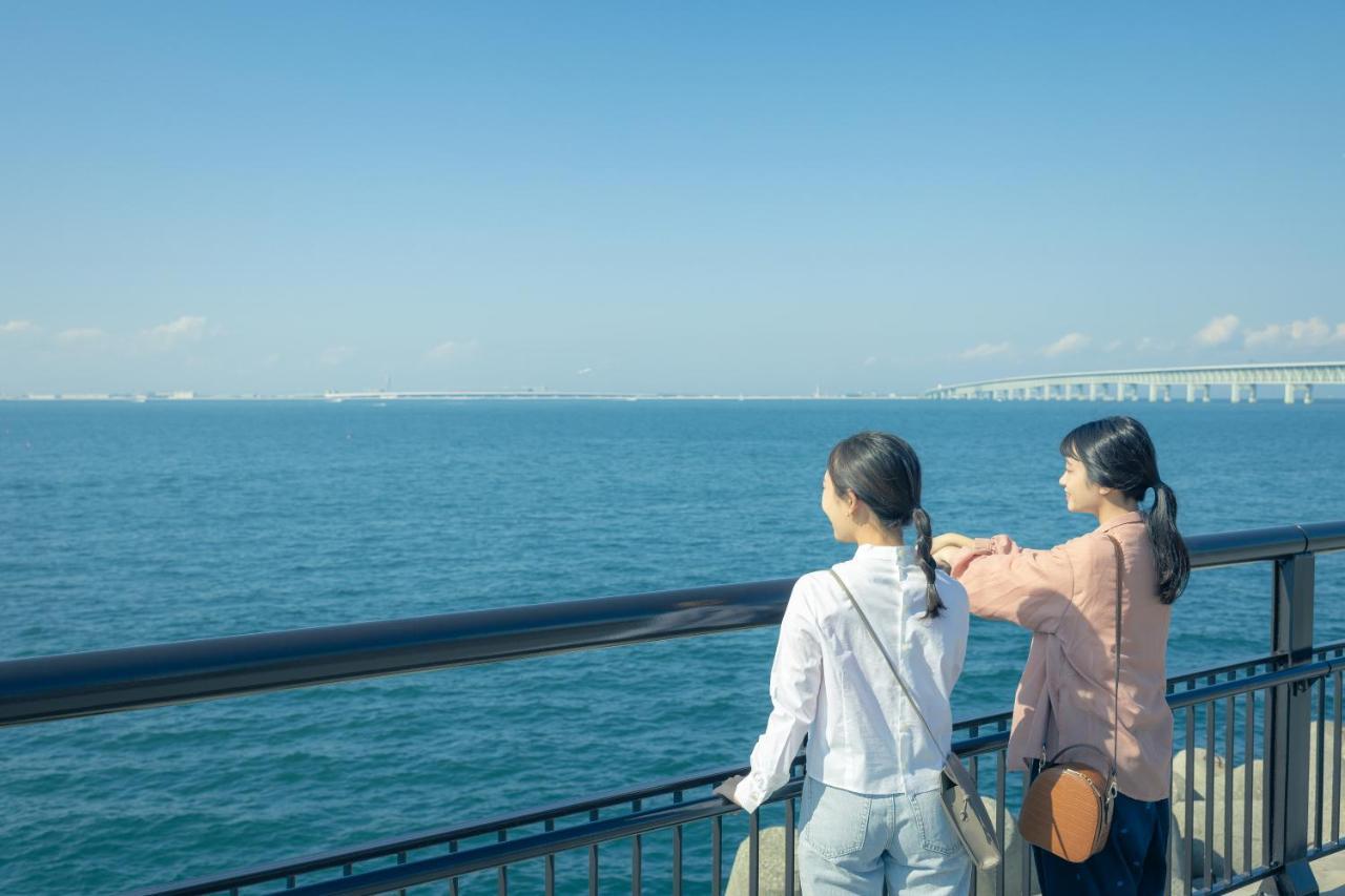 איזומי-סנו Omo Kansai Airport By Hoshino Resorts מראה חיצוני תמונה View of the Akashi Kaikyō Bridge from the Akashi Kaikyō Bridge Museum