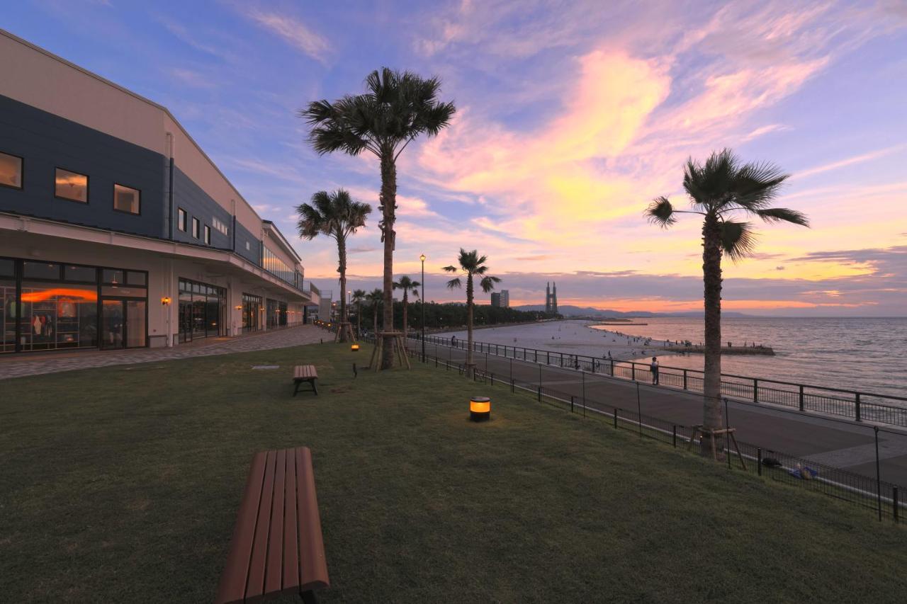 איזומי-סנו Omo Kansai Airport By Hoshino Resorts מראה חיצוני תמונה Sunset at the seaside of Izu