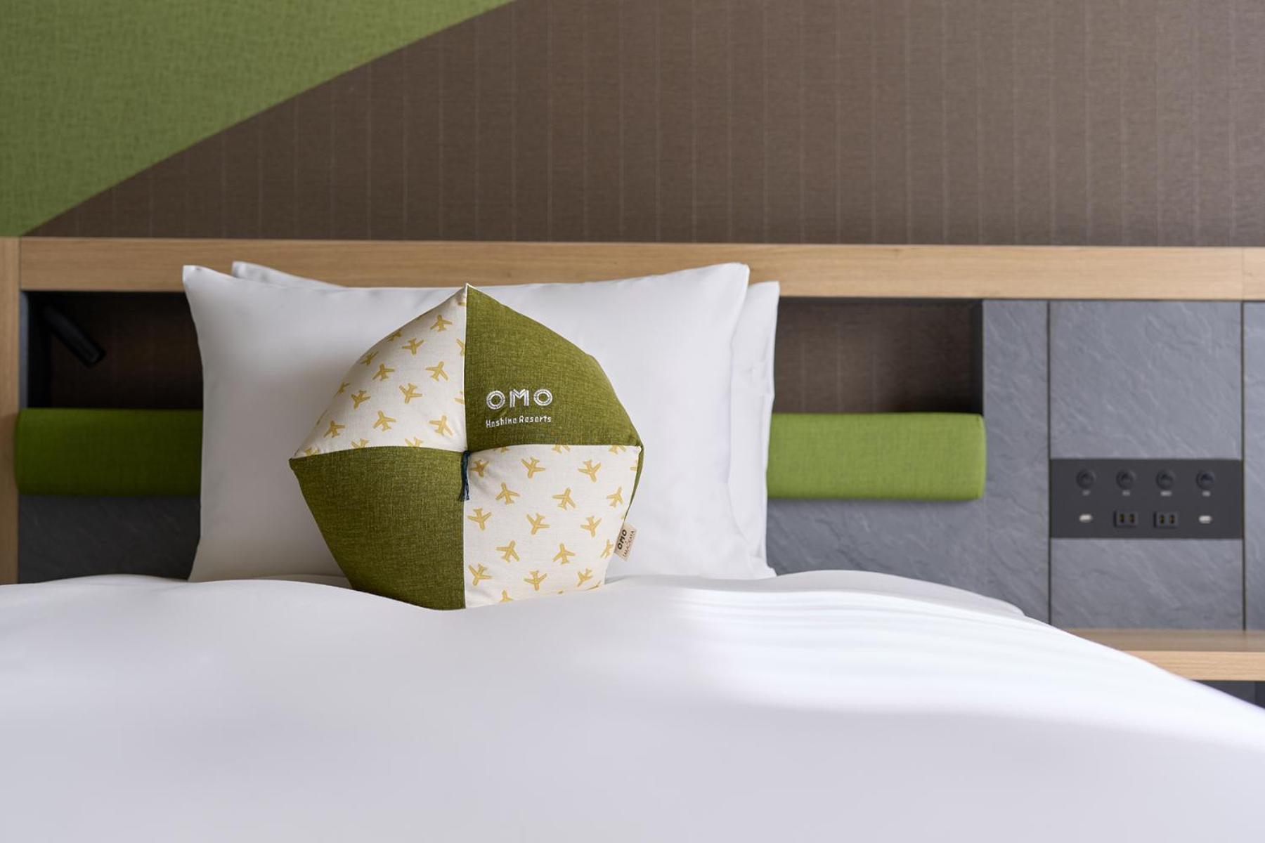 איזומי-סנו Omo Kansai Airport By Hoshino Resorts מראה חיצוני תמונה OYO's signature pillow