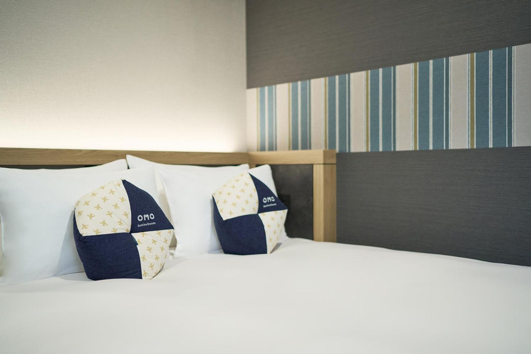 איזומי-סנו Omo Kansai Airport By Hoshino Resorts מראה חיצוני תמונה A bed at a hotel